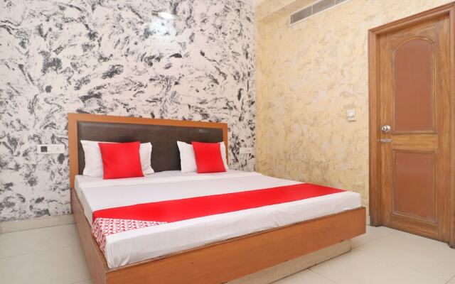 OYO 27012 Hotel Sk Residency