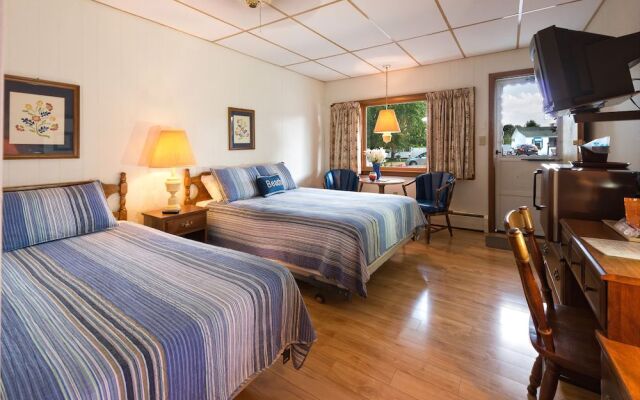 The Beaches Motel and Cottages