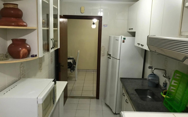 Edifício Piemontês - a 200 metros da Praia Grande Ubatuba SP