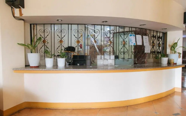 Reddoorz @ Golden Park Inn La Union