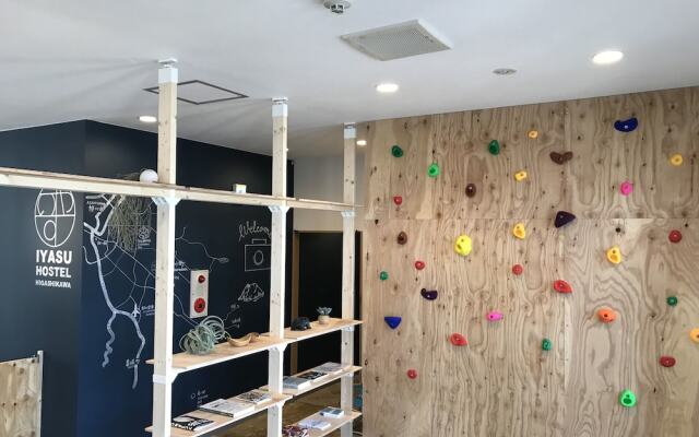 Iyasu Hostel Higashikawa