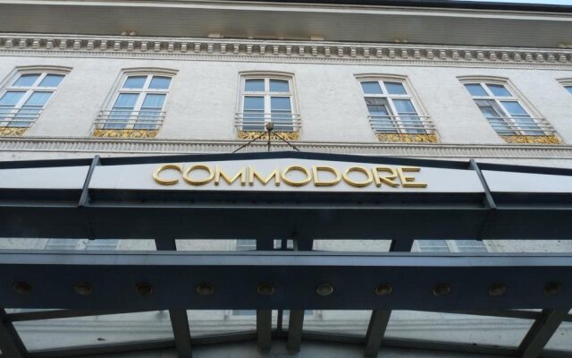 Hotel Commodore