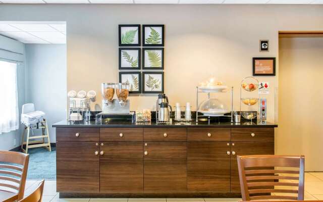 Sleep Inn & Suites Oregon - Toledo