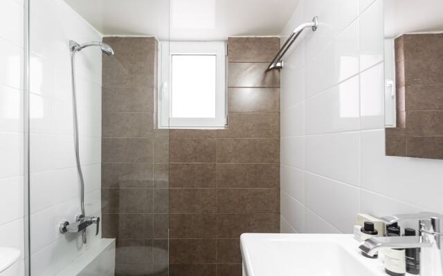 Comfy 1BR Apartment in Ampelokipoi