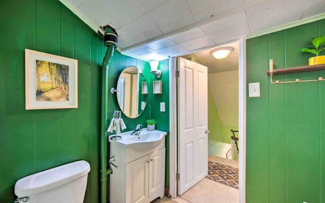 Central Lancaster Home < 1 Mi to Downtown!