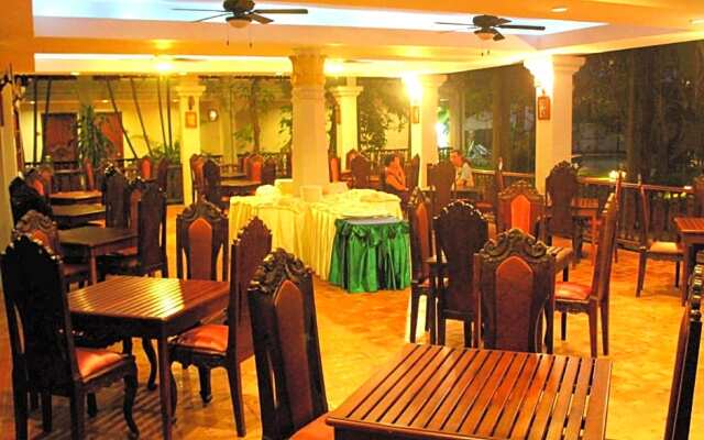Chitchareune Mouangluang Hotel