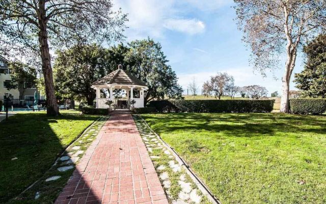 Staybridge Suites Oxnard - River Ridge