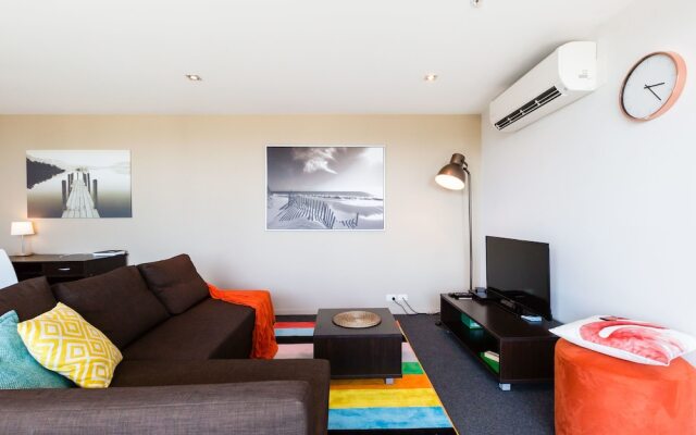 ALLINDA, 1BDR Melbourne Apartment