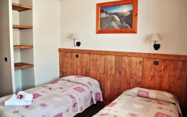 Chalet Hotel Rhododendrons