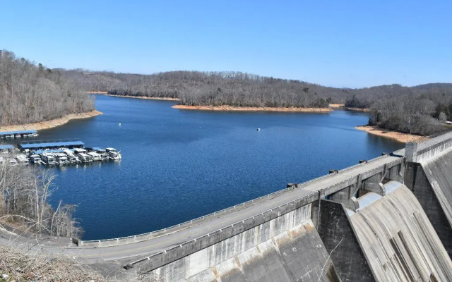 Holiday Inn Express & Suites, Caryville by IHG