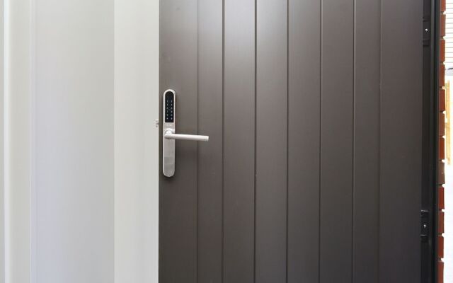 Manchester Studio B - Christchurch Holiday Homes