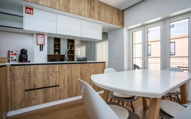 Luxury Picadeiro Apartment by Rent4all