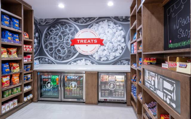 Hampton Inn & Suites Dallas East