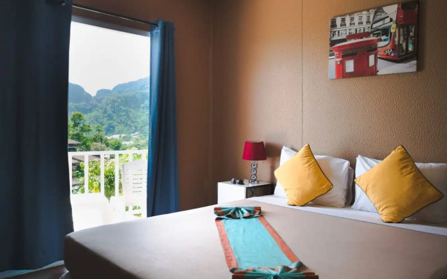 Phi Phi Uphill Cottage