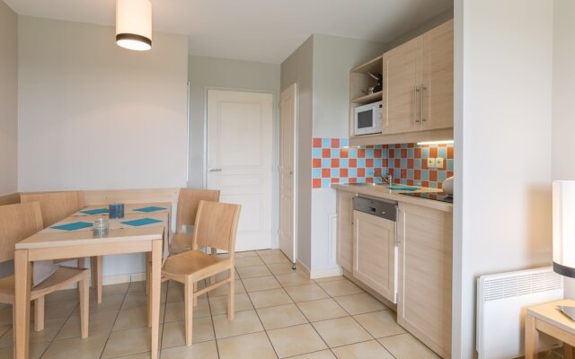 Modern Apartment With Buth tub Near the Historic Omaha Beach