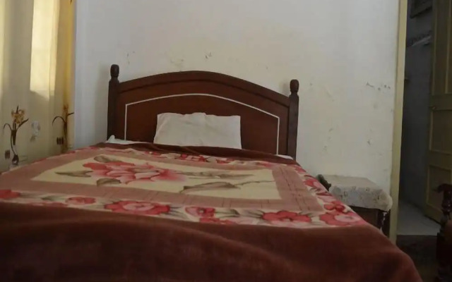 Bolan Continental Hotel