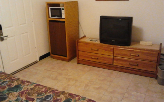 Blue Coast Inn and Suites