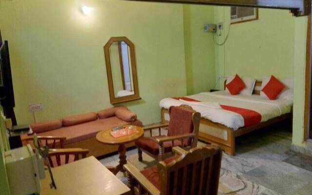 Hotel Divya