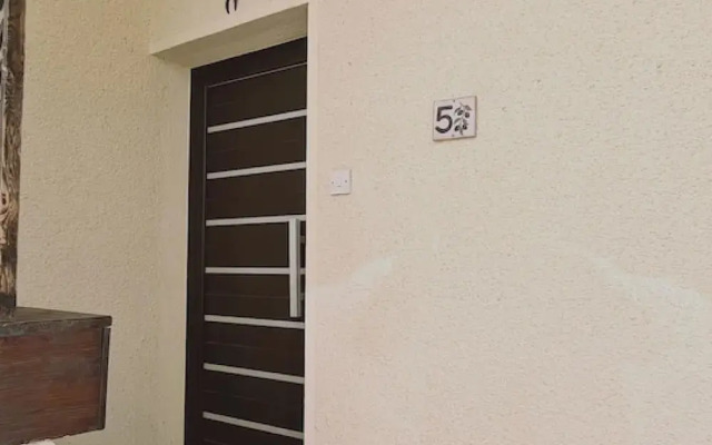 24 LCA - Garden Flat