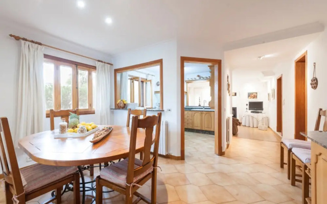 Can Gual in Inca With 4 Bedrooms and 3 Bathrooms