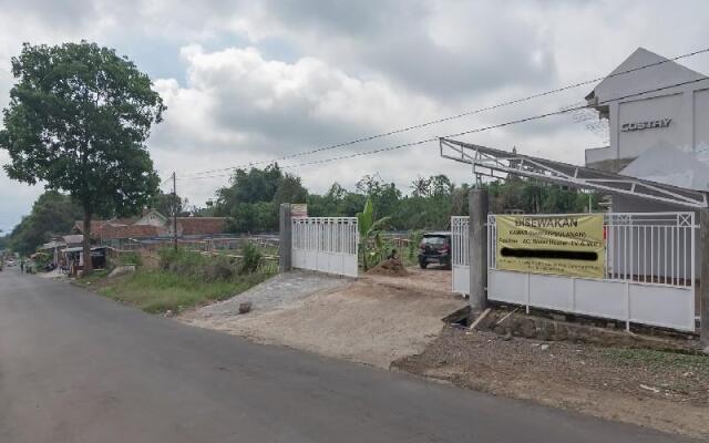 RedDoorz Syariah near Wisata Situ Gunung Sukabumi