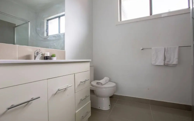 Stunning 3beds Near Knox Shopping Centro@wantirna