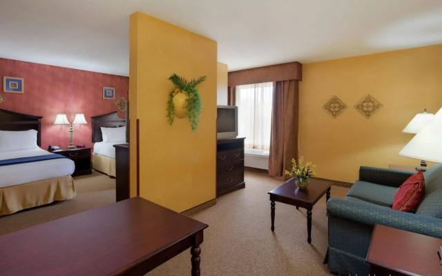 Holiday Inn Express Hotel & Suites Swansea by IHG