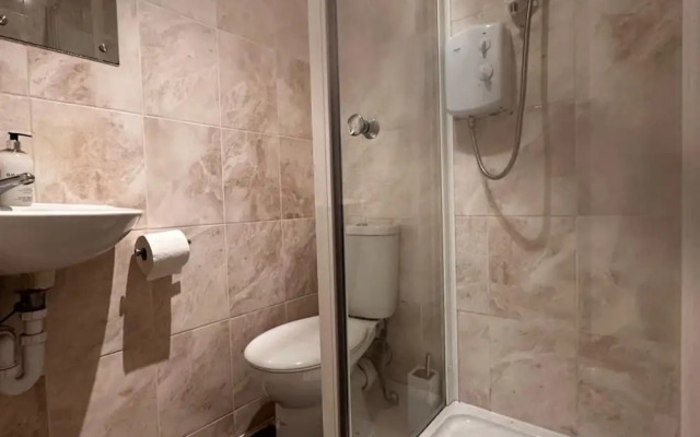 Curzon Street Retreat - 4 Beds