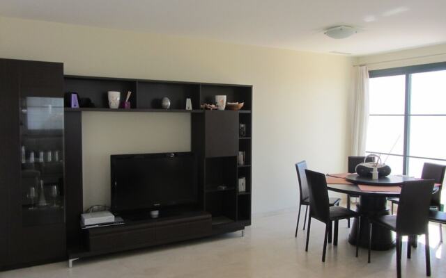 Beautiful Apartment In Sierra Cortina