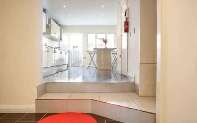 Coronation Road - Deluxe En Suite Room