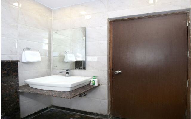 OYO 9895 Home Valley view 1BHK Bharari