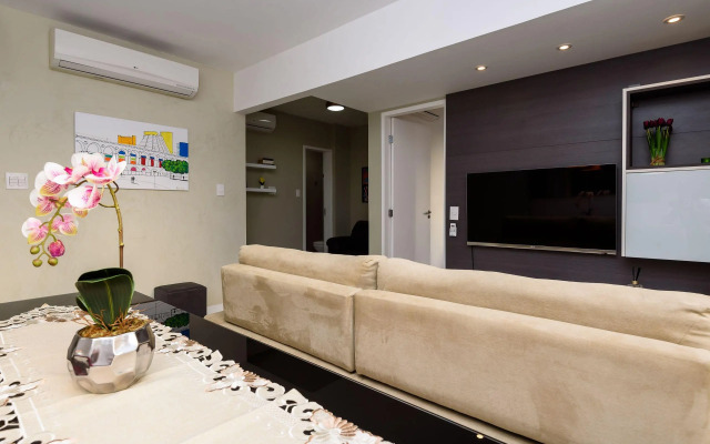 Apartamento Moderno em Copacabana | BR 737/504