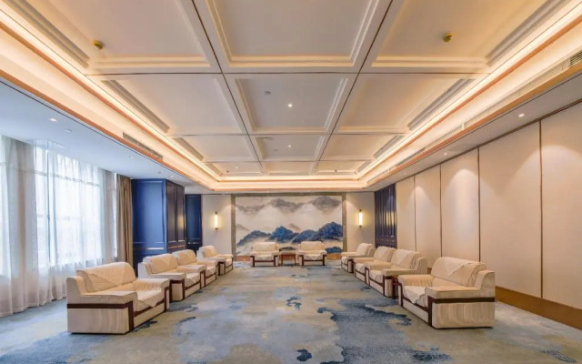 Rezen Heyi Hotel Yizhang