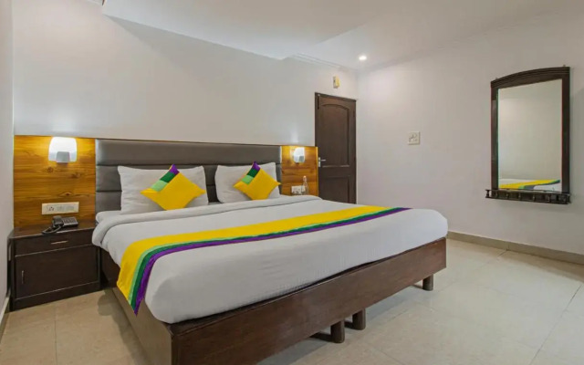 Hotel Peak View, 300 Mts From Mall Road