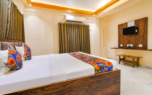 OYO 19552 Golden Deer Guest House