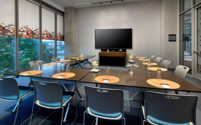 Aloft by Marriott, Boston Seaport District