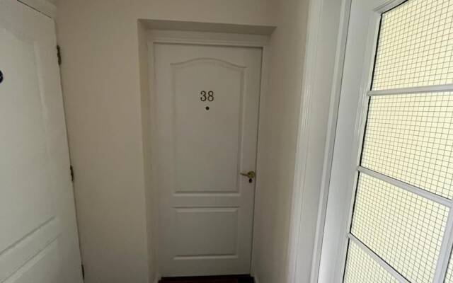 Stunning 3-bed Apartment in Croydon