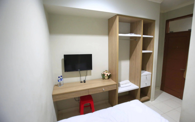 RedDoorz Karet Pedurenan