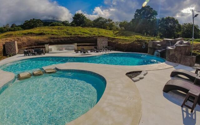 Arenal Poshpacker - Hostel
