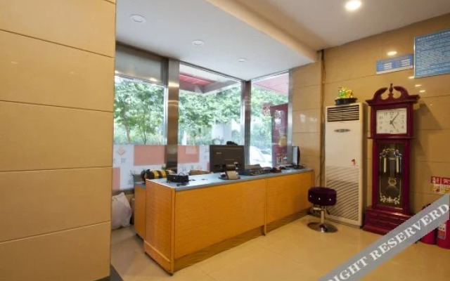 Yilin Hostel