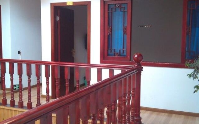 Xinglong Inn