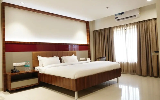 Hotel Crystal Crown