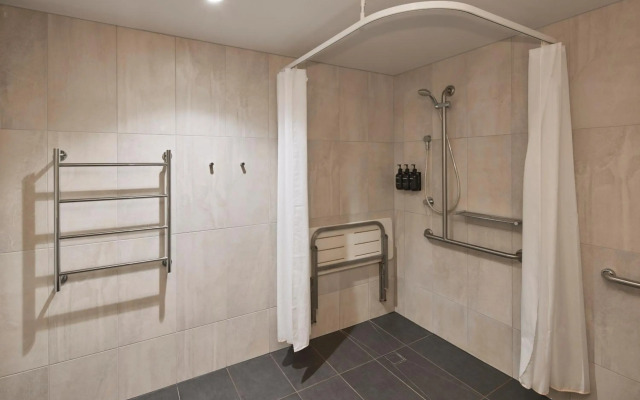Kennigo Hotel Brisbane, Independent Collection by EVT