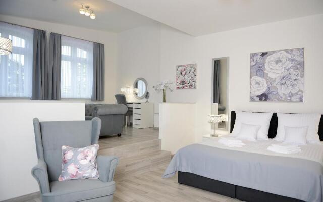 Noclegi - Apartamenty Rezydencja Myśliwska