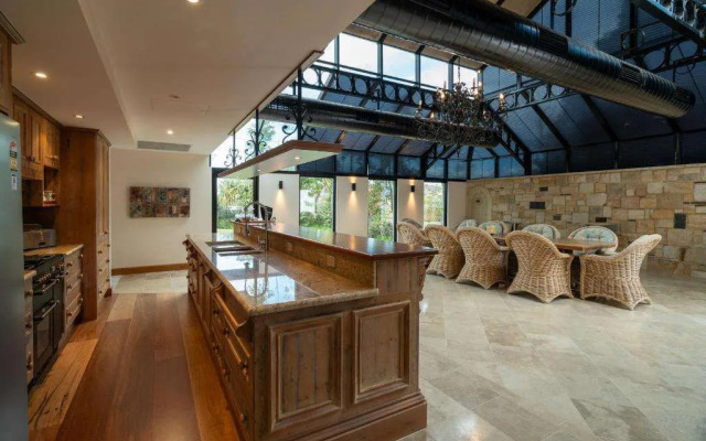 Harrington River Lodge