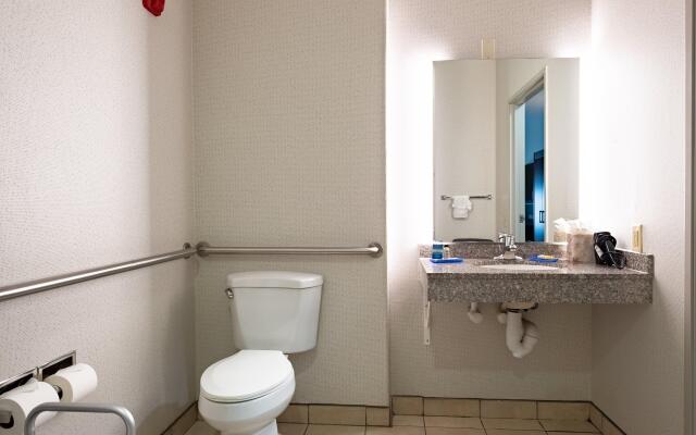 Holiday Inn Express Evanston by IHG