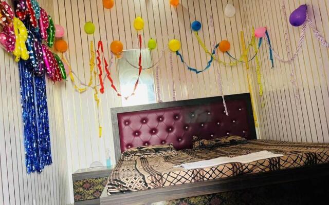POP 89965 Om Satguru Vaishno Hotel