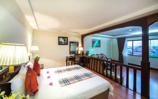 Smiling Hotel