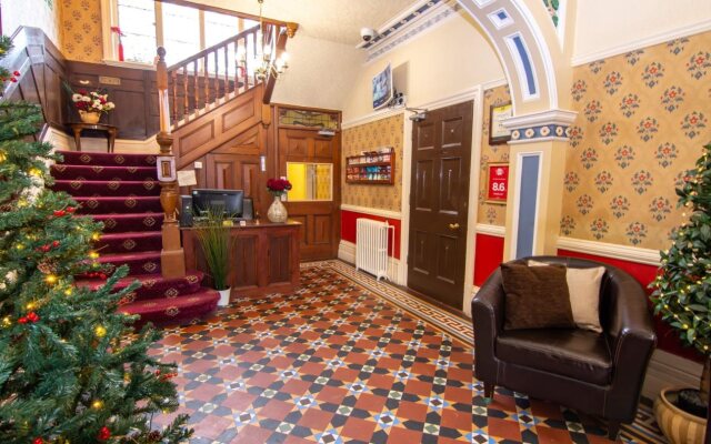 Trivelles Park Hotel