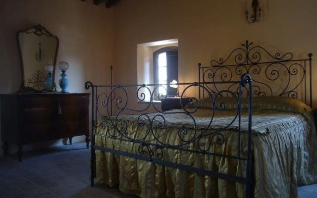 Borgo Storico Cisterna